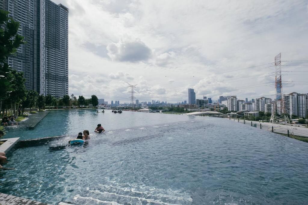 M Vertica Klcc View 5mins To Mrt Sunway Velocity Pangsapuri *