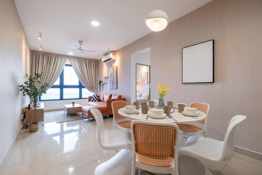 M Vertica Klcc View 5mins To Mrt Sunway Velocity Pangsapuri *