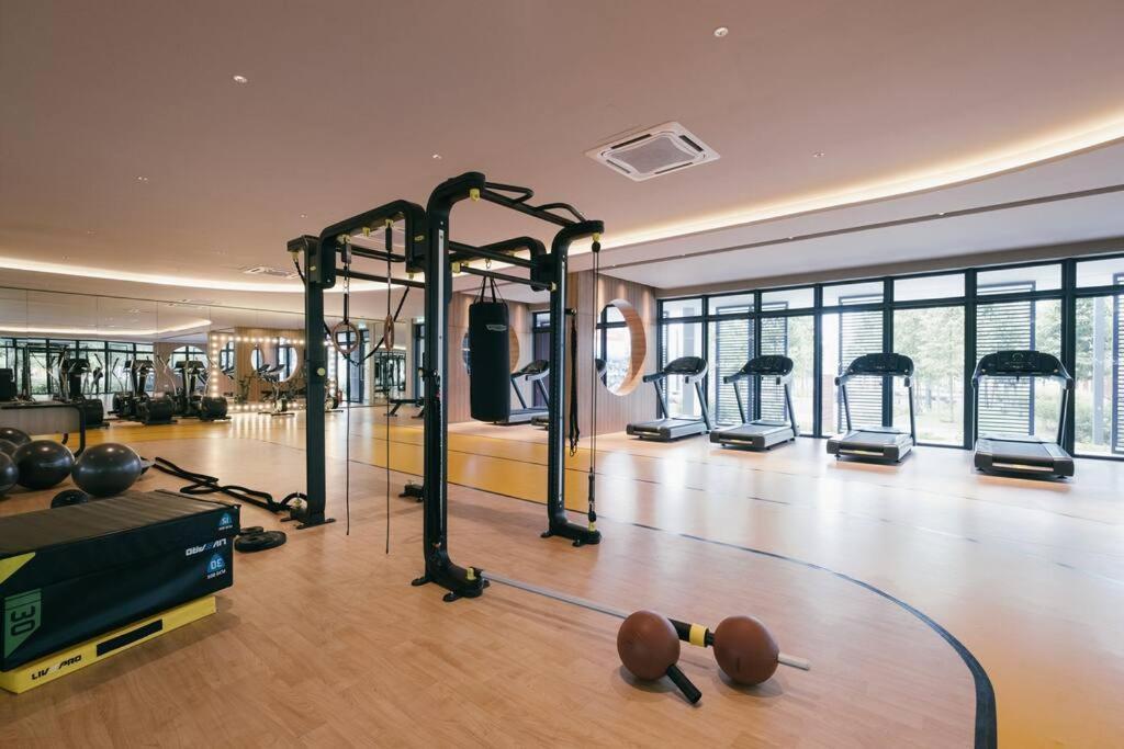 Pangsapuri M Vertica Klcc View 5mins To Mrt Sunway Velocity Kuala Lumpur